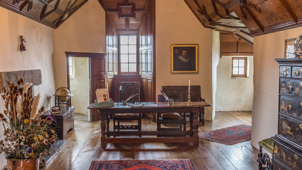 A Tale of Two Tower Houses Crathes… National Trust for Scotland