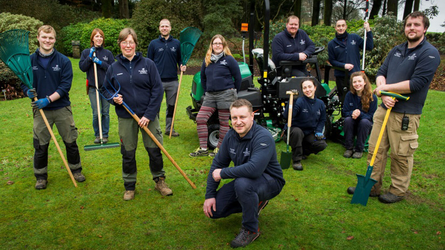 Professional gardeners an endangered… National Trust for Scotland