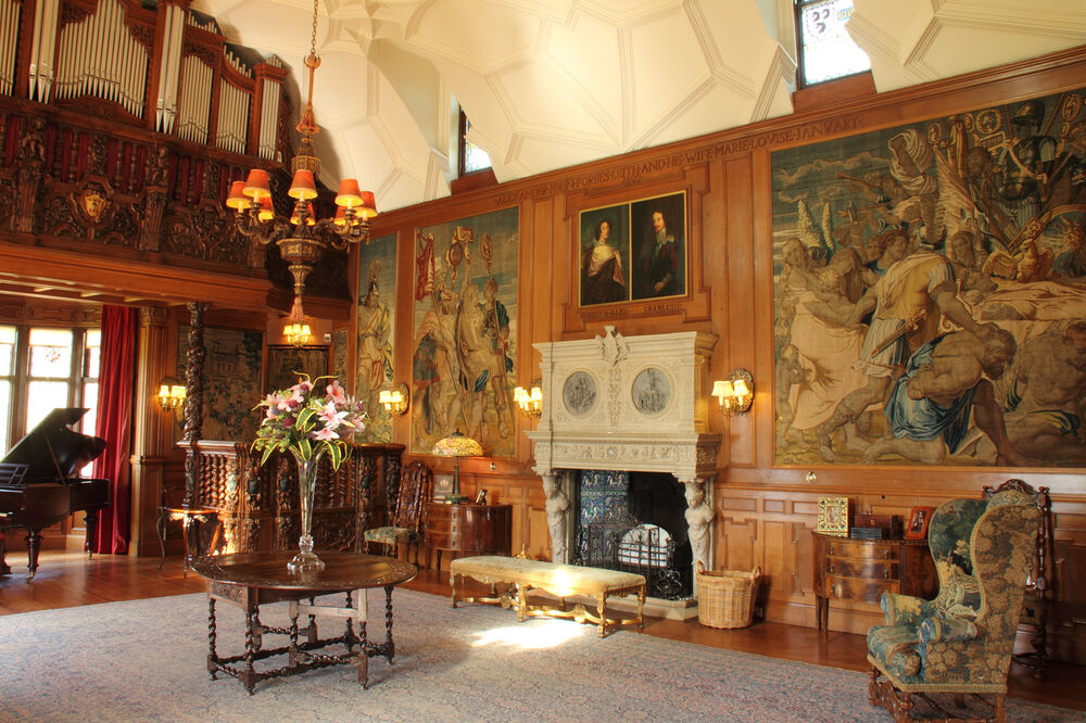 An organ, art and furniture adorn the exquisite Gallery of Fyvie Castle