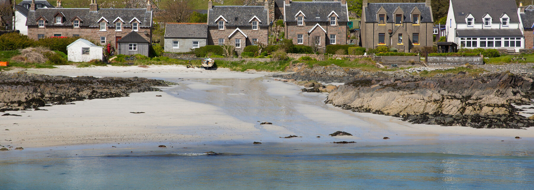 can you bury your dog in your garden in scotland